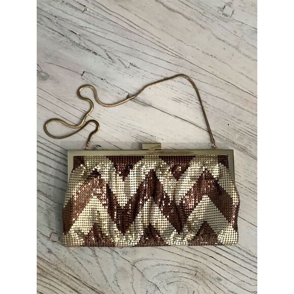 Vintage Whiting & Davis Gold Mesh Chevron Clutch Bag Evening Small Rectangle - Picture 10 of 13
